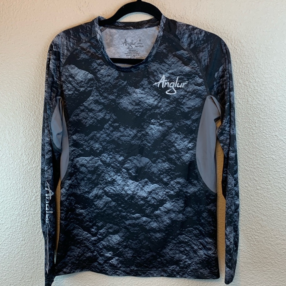 Anglur women’s fishing shirt sz M outdoor fishing hiking boating sports *flaw